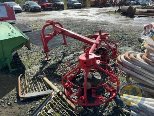 Haybob c/w Gates