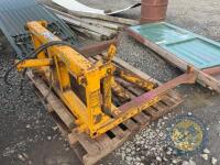 McMaster Box Tipper c/w Brackets ( in Shed )