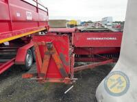 International Square Baler - 5