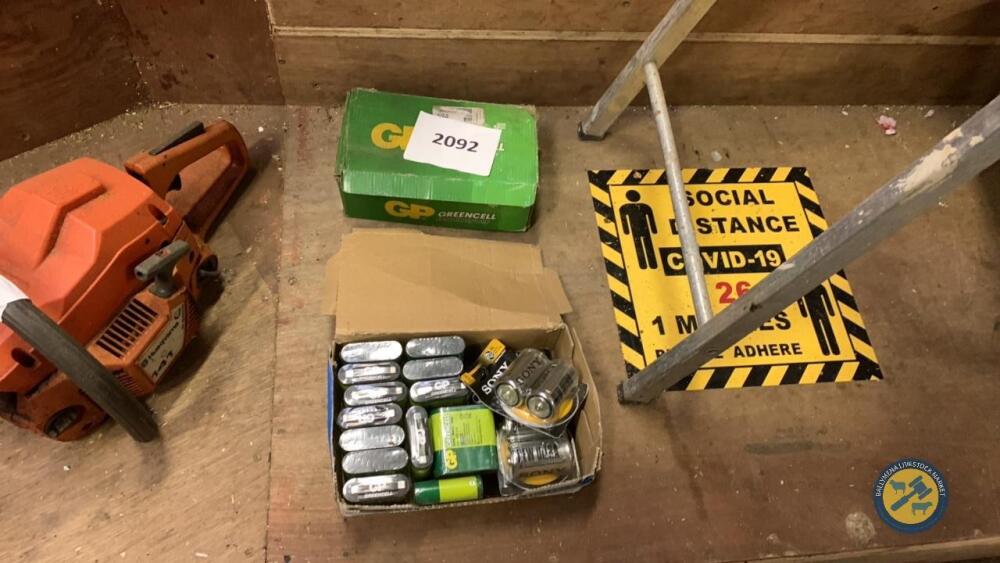 2x boxes of batteries