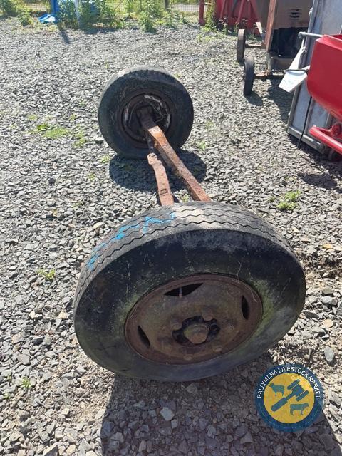 TK Bedford front axle | Large Plant & Machinery Sale June 2022 ...