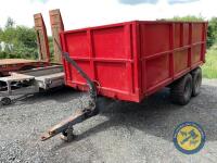 Red grain trailer - 3