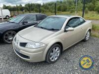 Renault Megane Dynamic T136 2L 2008 Coupe hard top convertable ( Driving well) - 3