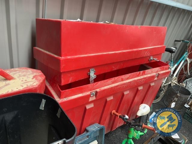 Large storage bin