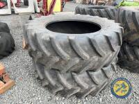 2x firestone tractor tyres 580/70R42 - 2