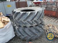 2x Rear michelin multibib tractor tyres 600/70R28 - 2