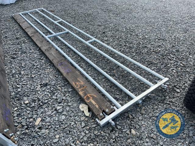 1x sheep feed barrier to fit 15.9