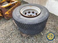 2x Tyres 10 Stud rims 315x80 - 3