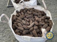 2x tote bags of turf - 2