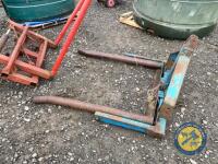 Fleming bale lifter