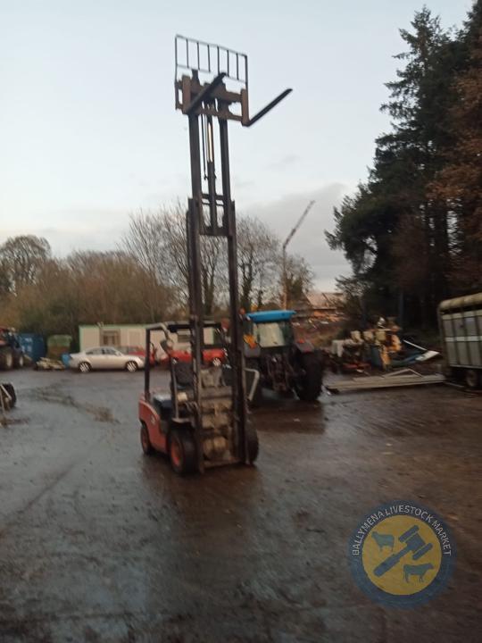 2.5tn EP forklift with approx 700hrs Hilclar Trading Ltd Retirement