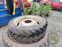 Full set of row crop wheels rear 270/95 R54 - 3