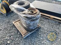 Selection of forklift tyres - 3